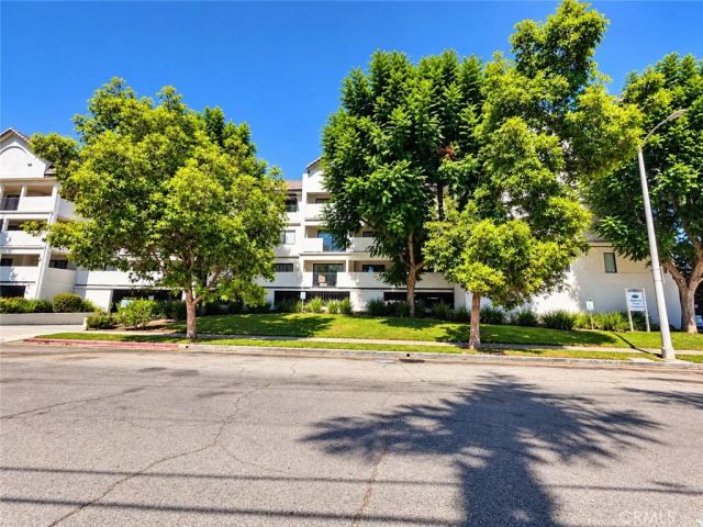 17735 Kinzie, Northridge, CA 91325