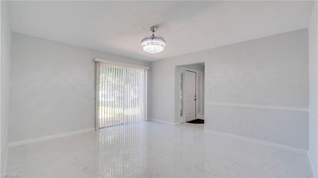 5657 Eichen CIR E, Fort Myers, FL 33919