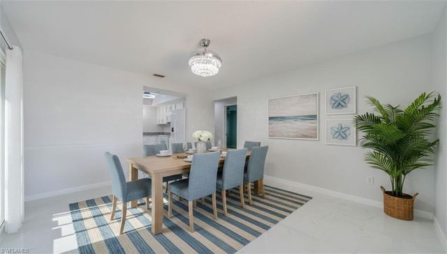 5657 Eichen CIR E, Fort Myers, FL 33919