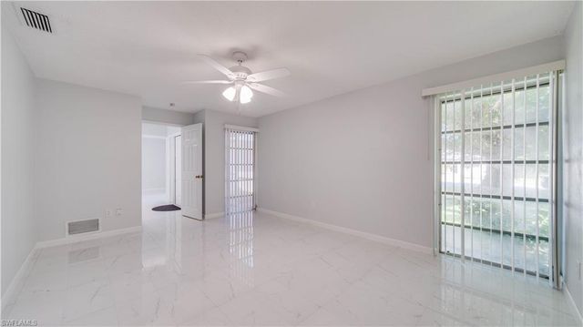 5657 Eichen CIR E, Fort Myers, FL 33919