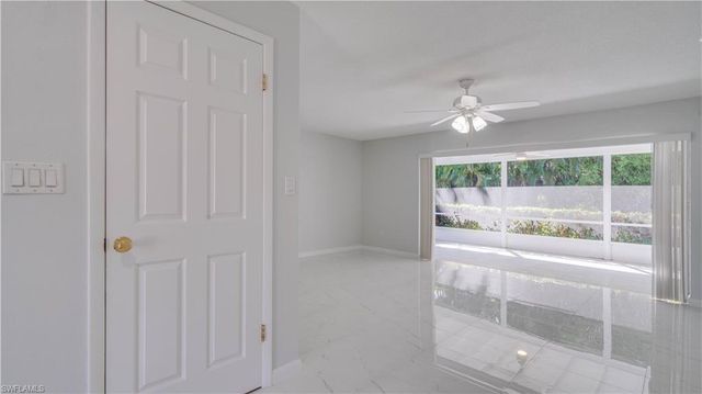 5657 Eichen CIR E, Fort Myers, FL 33919