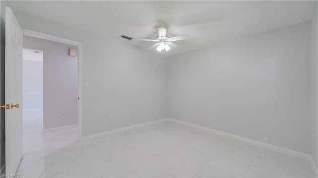 5657 Eichen CIR E, Fort Myers, FL 33919