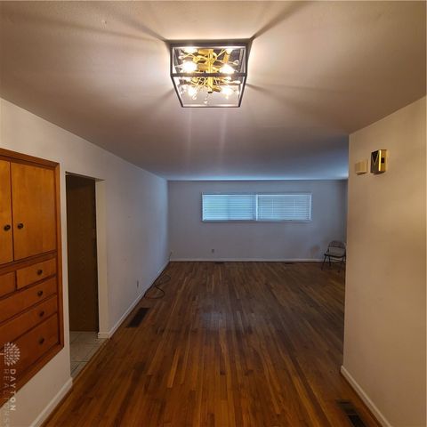 642 La Salle Drive, Dayton, OH 45417
