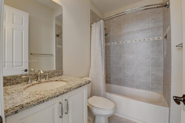 8181 Banpo Bridge Way, Delray Beach, FL 33446