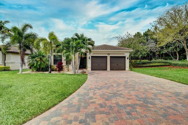 8181 Banpo Bridge Way, Delray Beach, FL 33446