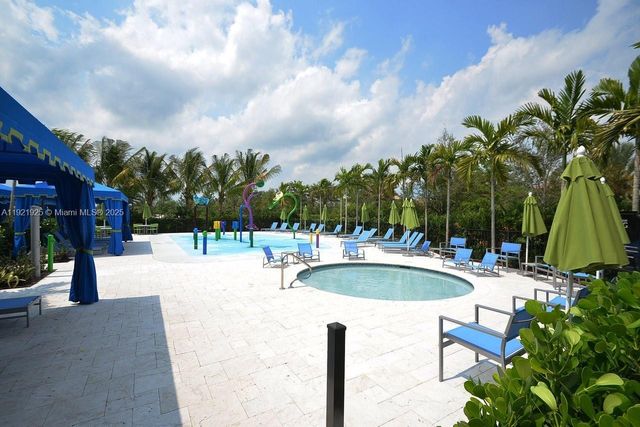 8181 Banpo Bridge Way, Delray Beach, FL 33446