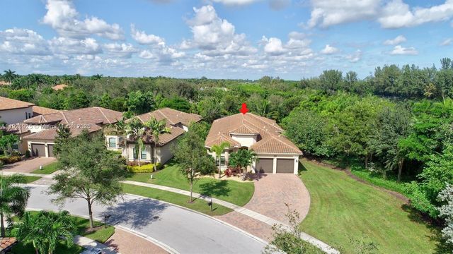 8181 Banpo Bridge Way, Delray Beach, FL 33446