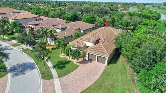 8181 Banpo Bridge Way, Delray Beach, FL 33446