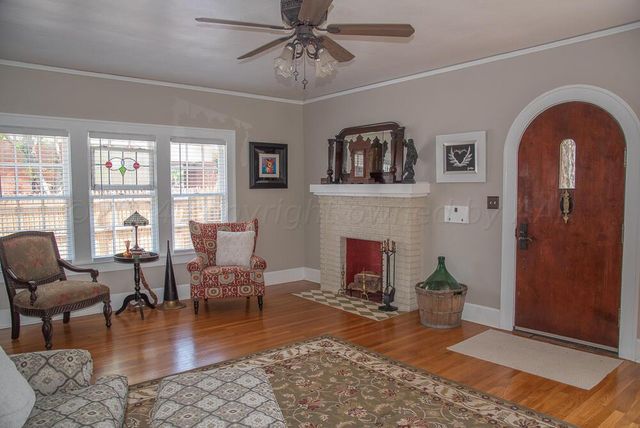 2122 S HAYDEN Street, Amarillo, TX 79109