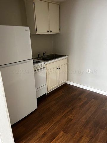 2122 S HAYDEN Street, Amarillo, TX 79109