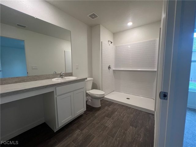 1020 NW 12th TER, Cape Coral, FL 33993