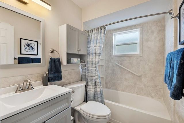 2462 MILL RUN BOULEVARD, Kissimmee, FL 34744