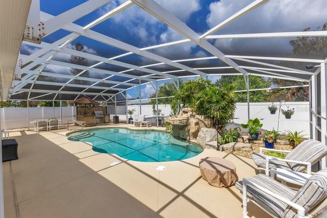 2462 MILL RUN BOULEVARD, Kissimmee, FL 34744