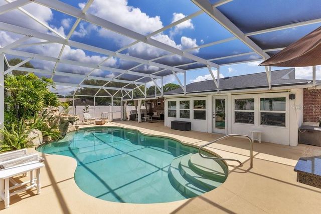 2462 MILL RUN BOULEVARD, Kissimmee, FL 34744