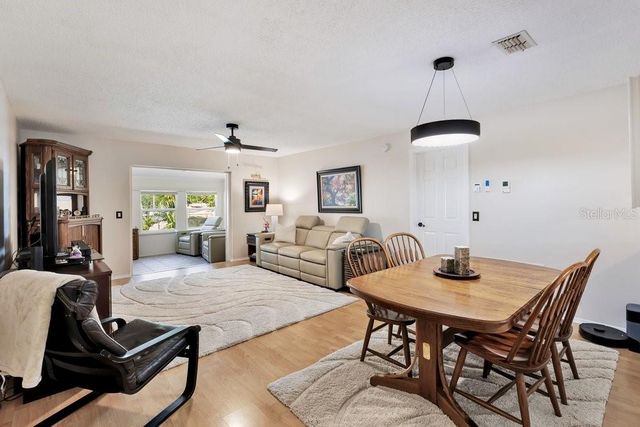 2462 MILL RUN BOULEVARD, Kissimmee, FL 34744