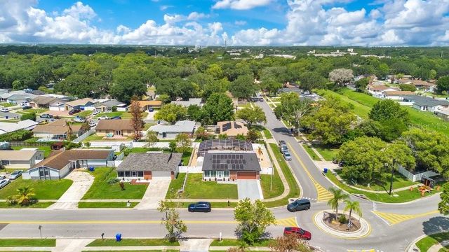 2462 MILL RUN BOULEVARD, Kissimmee, FL 34744