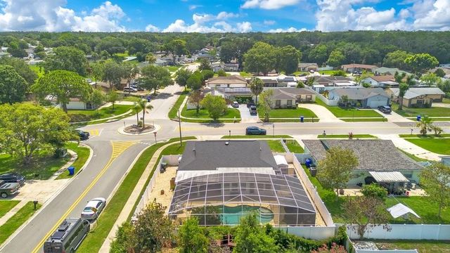 2462 MILL RUN BOULEVARD, Kissimmee, FL 34744