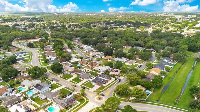 2462 MILL RUN BOULEVARD, Kissimmee, FL 34744
