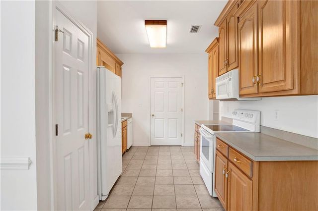 219 Mizell Circle, Saraland, AL 36571