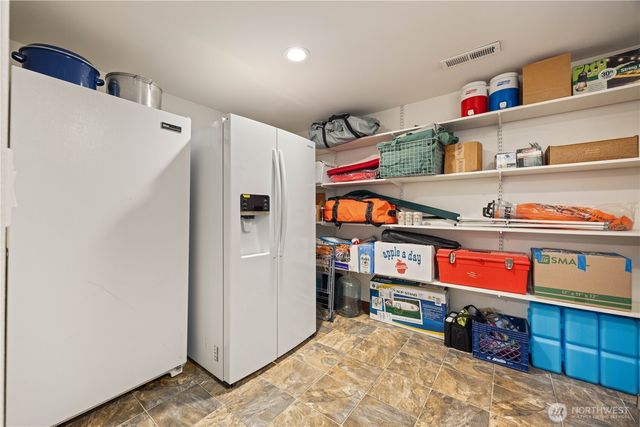 2031 W Terrace Avenue, Chelan, WA 98816