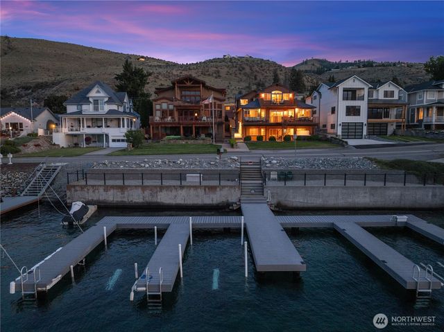 2031 W Terrace Avenue, Chelan, WA 98816