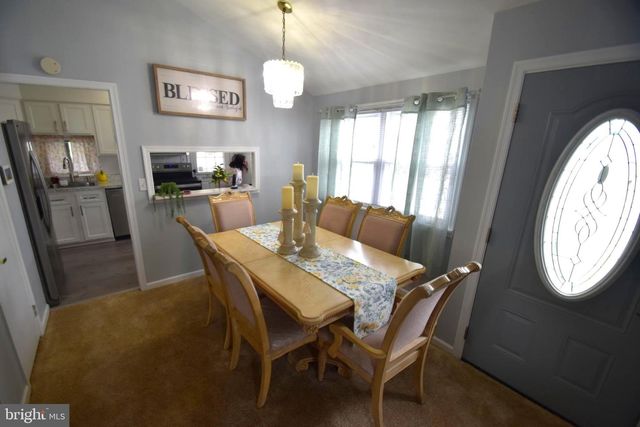 3 GRANVILLE LN, Newark, DE 19713