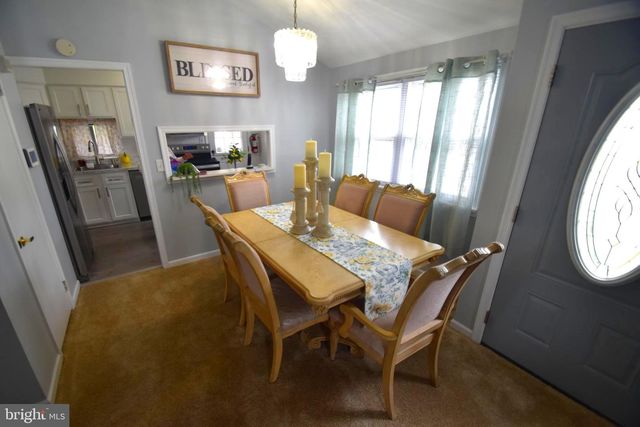 3 GRANVILLE LN, Newark, DE 19713