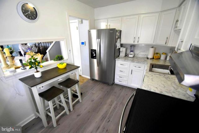 3 GRANVILLE LN, Newark, DE 19713