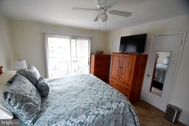 3 GRANVILLE LN, Newark, DE 19713