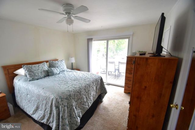 3 GRANVILLE LN, Newark, DE 19713