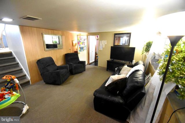 3 GRANVILLE LN, Newark, DE 19713