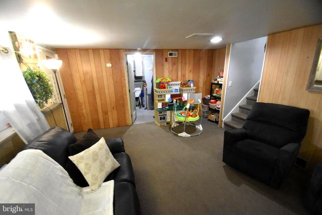 3 GRANVILLE LN, Newark, DE 19713