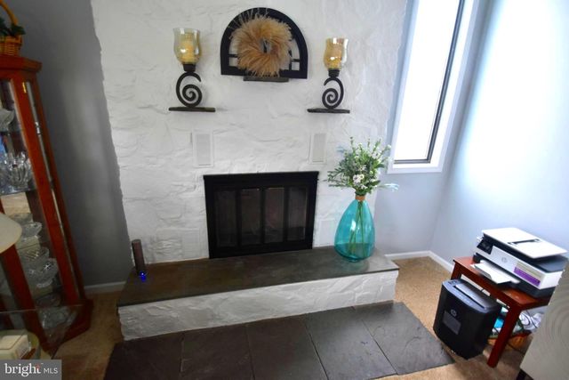 3 GRANVILLE LN, Newark, DE 19713