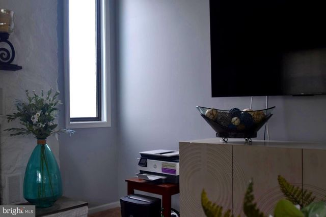 3 GRANVILLE LN, Newark, DE 19713