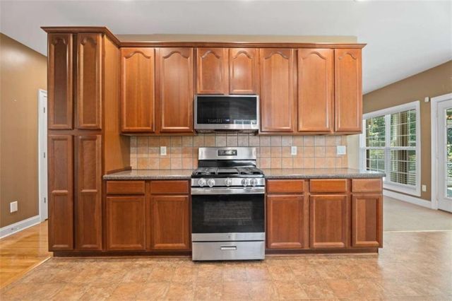 131 Bentonville Lane, Douglasville, GA 30134