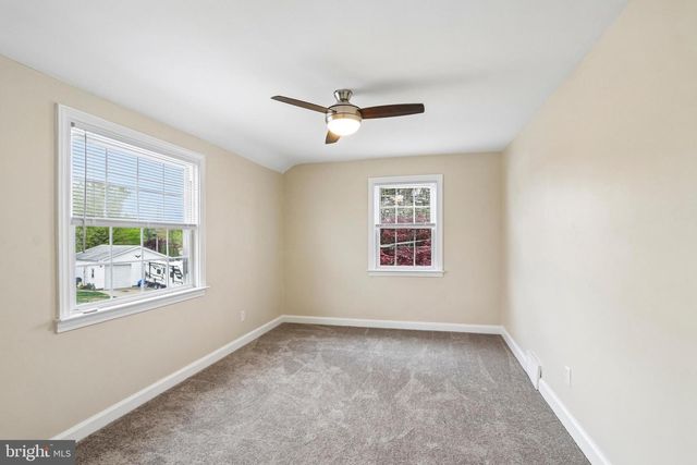 12 VINSMITH AVE, Aston, PA 19014