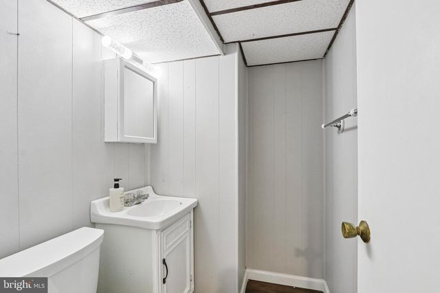 12 VINSMITH AVE, Aston, PA 19014