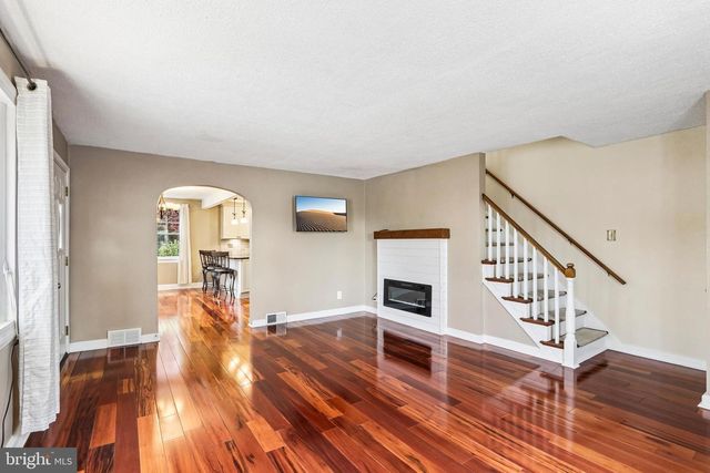 12 VINSMITH AVE, Aston, PA 19014