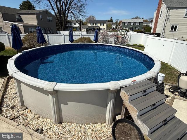 12 VINSMITH AVE, Aston, PA 19014