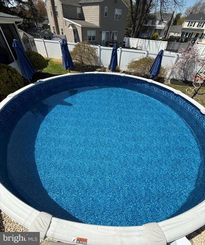 12 VINSMITH AVE, Aston, PA 19014