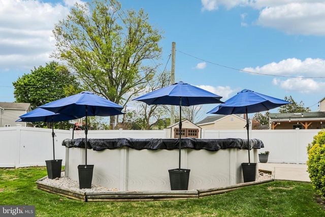 12 VINSMITH AVE, Aston, PA 19014