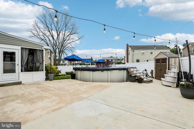 12 VINSMITH AVE, Aston, PA 19014