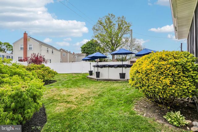 12 VINSMITH AVE, Aston, PA 19014