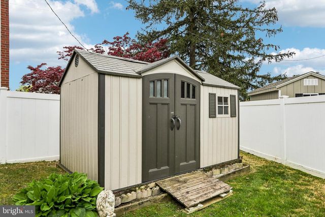 12 VINSMITH AVE, Aston, PA 19014