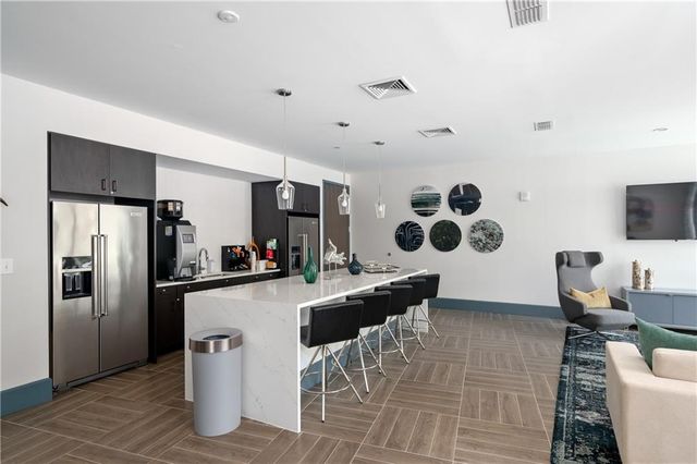 775 Juniper Street NE 605, Atlanta, GA 30308