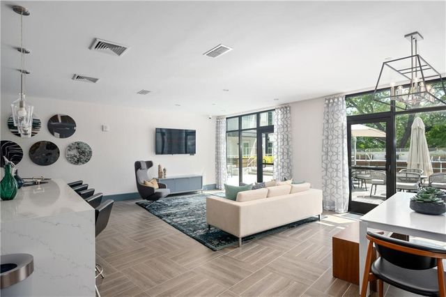 775 Juniper Street NE 605, Atlanta, GA 30308