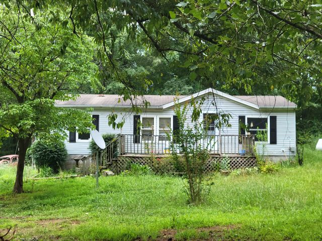 145 Edgewood Ln, Winchester, TN 37398