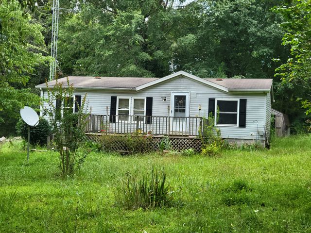 145 Edgewood Ln, Winchester, TN 37398