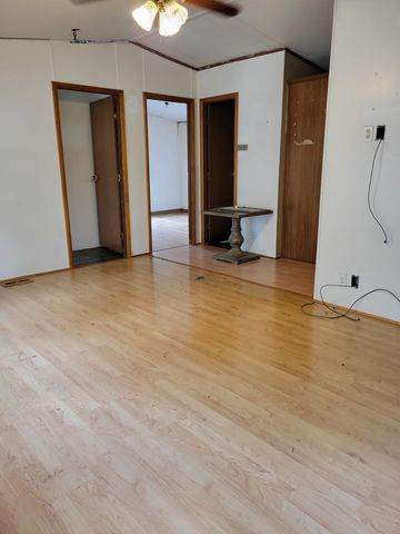145 Edgewood Ln, Winchester, TN 37398