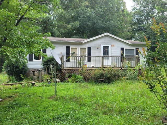 145 Edgewood Ln, Winchester, TN 37398